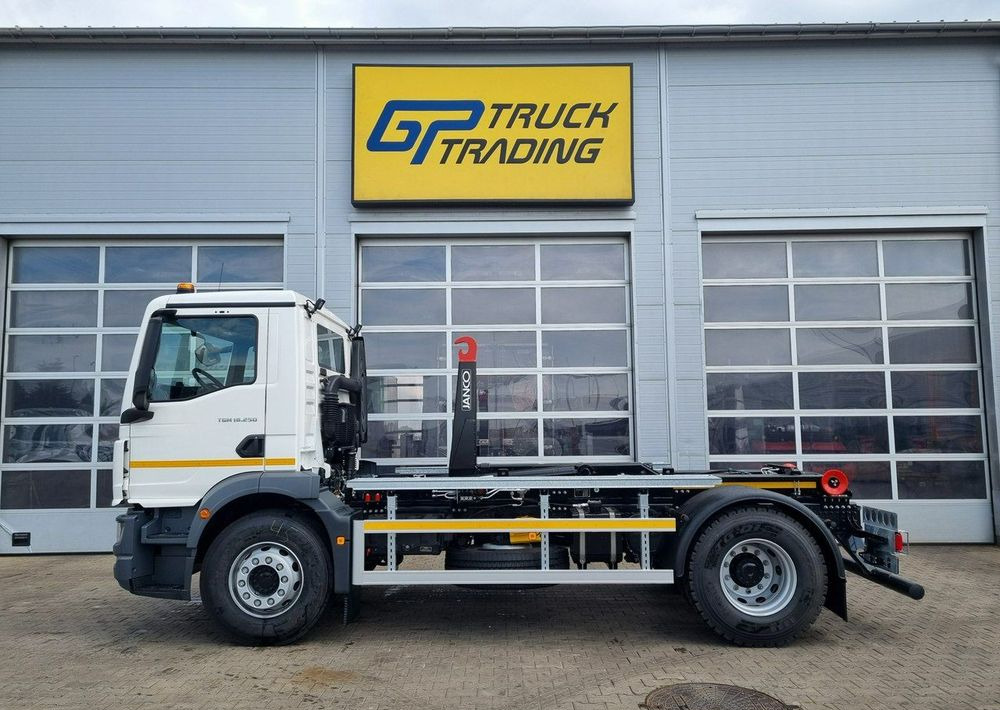 MAN TGM 18 250 - شاحنة القمامة: صور 1 MAN TGM 18 250 - شاحنة القمامة: صور 1