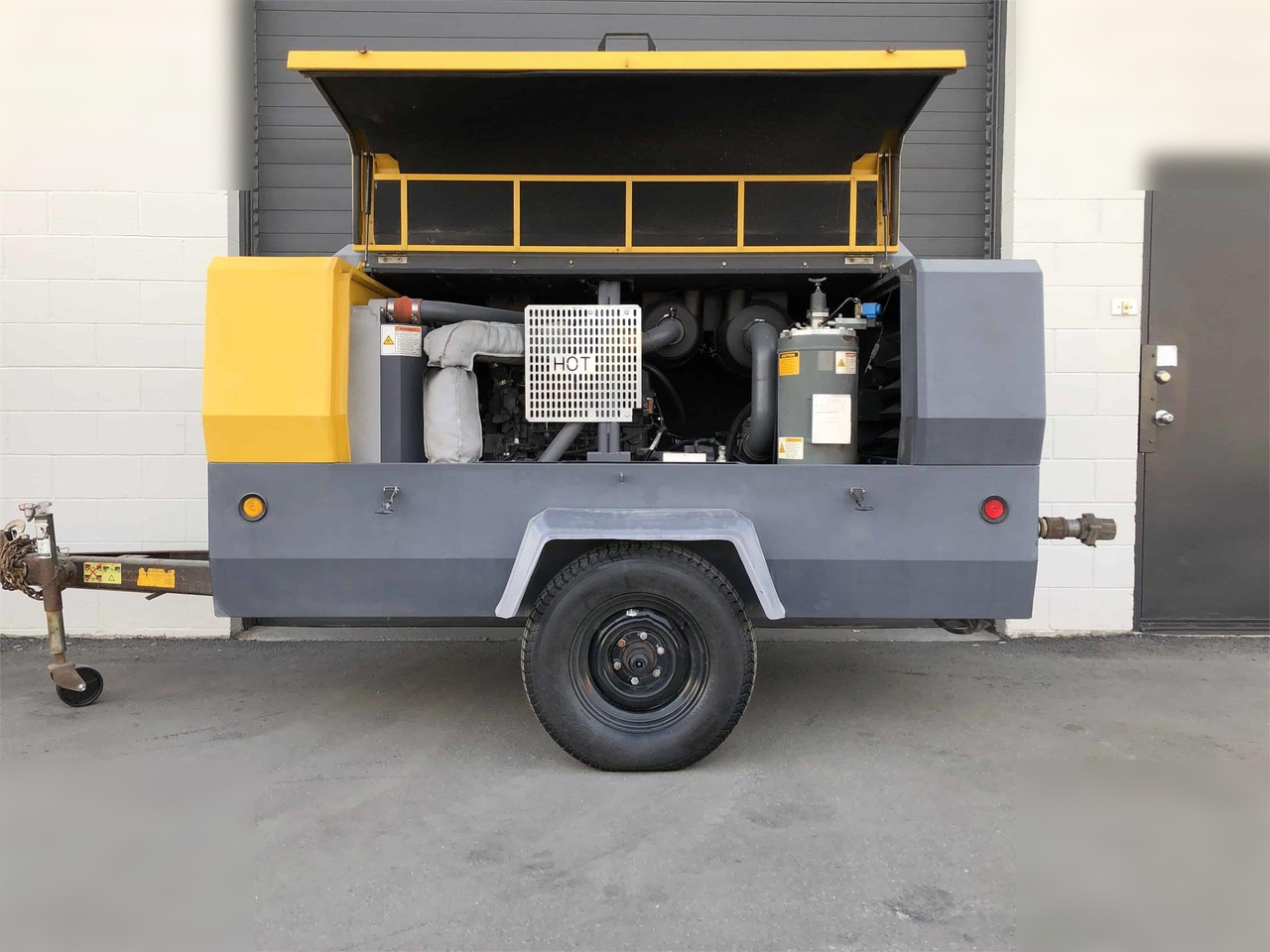 ATLAS COPCO 450 CFM - ضاغط الهواء: صور 3 ATLAS COPCO 450 CFM - ضاغط الهواء: صور 3