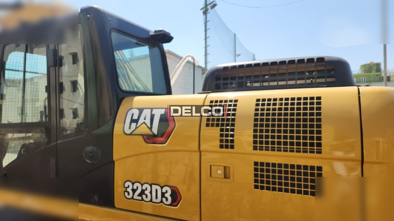 CATERPILLAR 323D3 - حفارات زحافة: صور 5 CATERPILLAR 323D3 - حفارات زحافة: صور 5