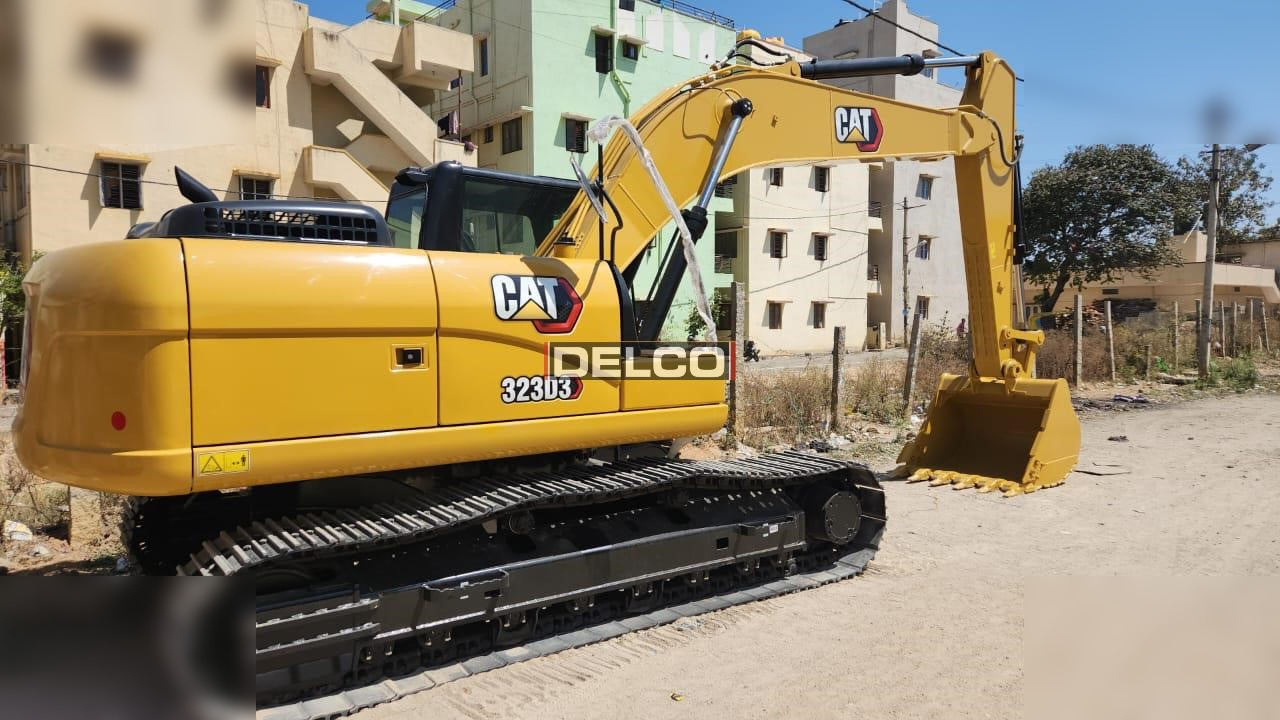 CATERPILLAR 323D3 - حفارات زحافة: صور 5 CATERPILLAR 323D3 - حفارات زحافة: صور 5