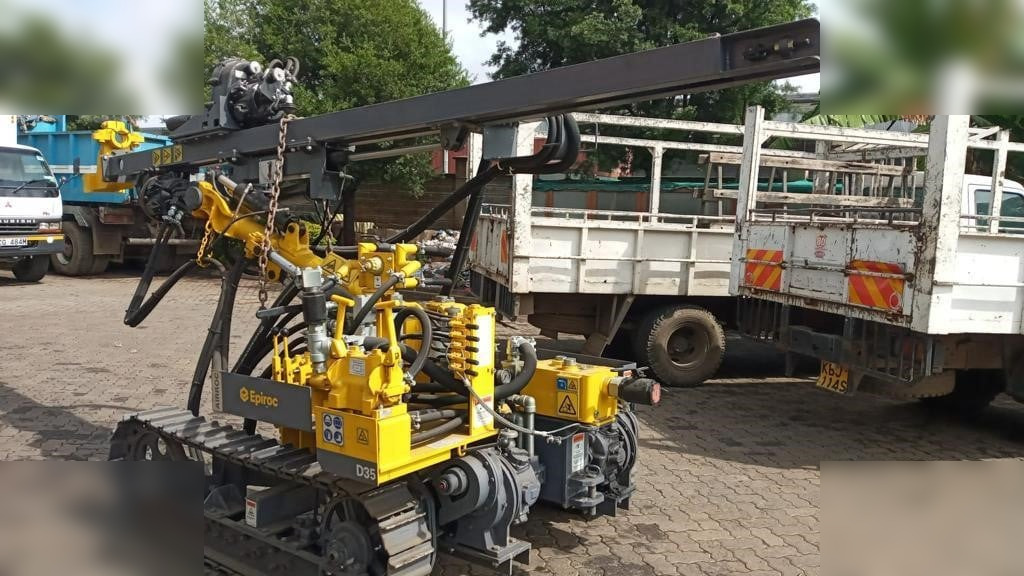 آلة حفر جديد EPIROC AIRROC D40: صور 7