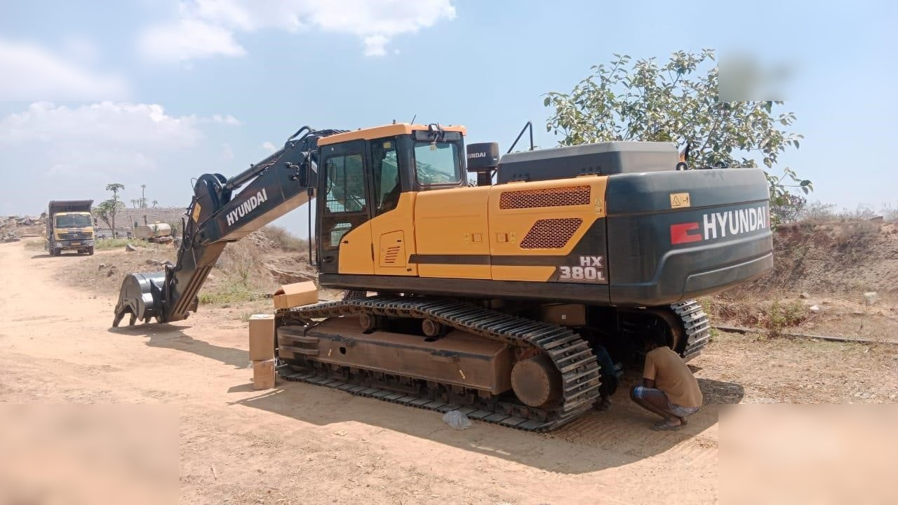 HYUNDAI HX380L - حفارات زحافة: صور 1 HYUNDAI HX380L - حفارات زحافة: صور 1