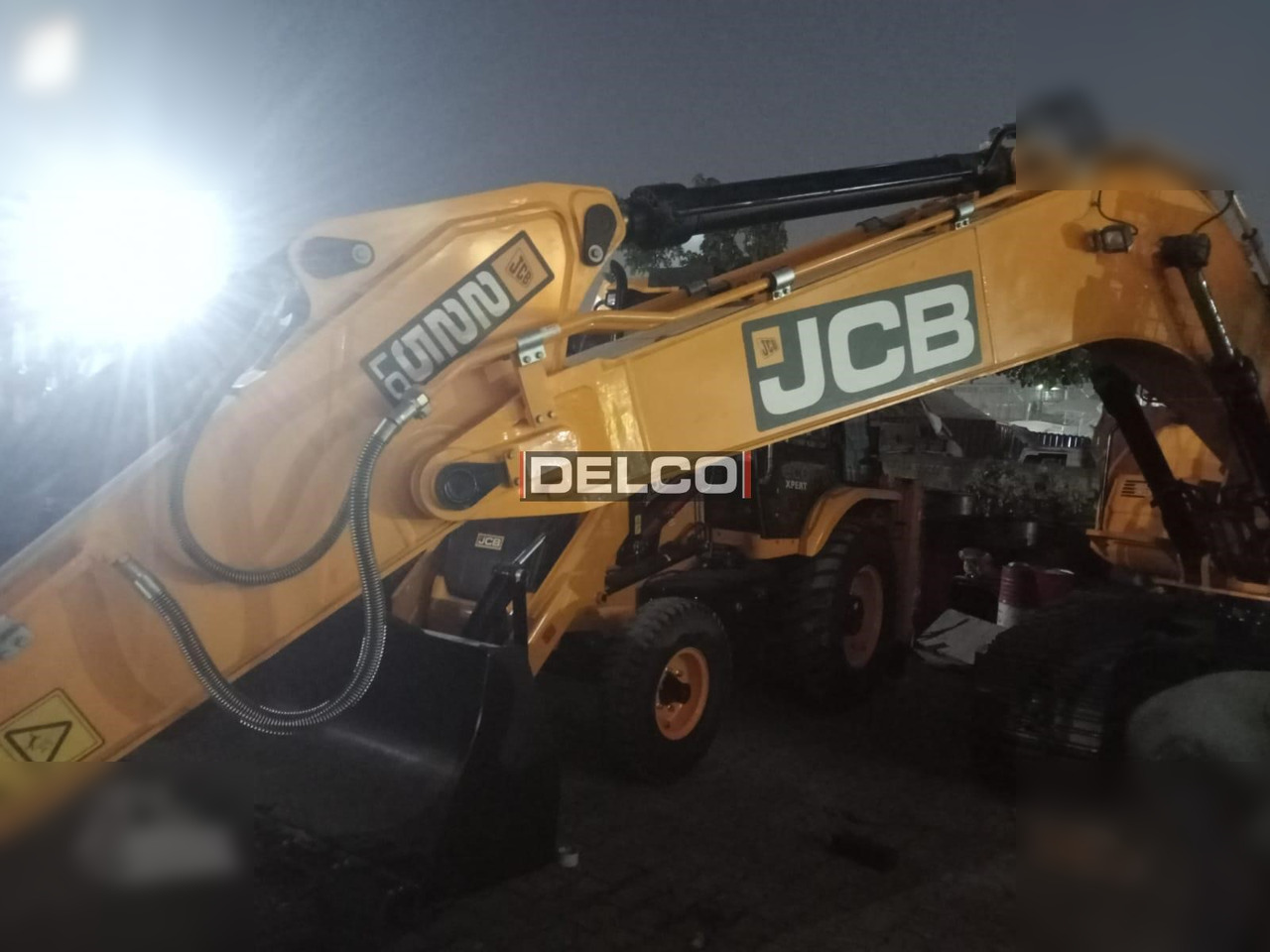 JCB 225 LC - حفارات زحافة: صور 4 JCB 225 LC - حفارات زحافة: صور 4