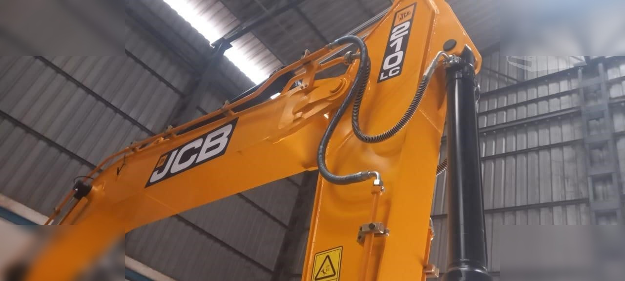 JCB JS210 LC - حفارات زحافة: صور 4 JCB JS210 LC - حفارات زحافة: صور 4