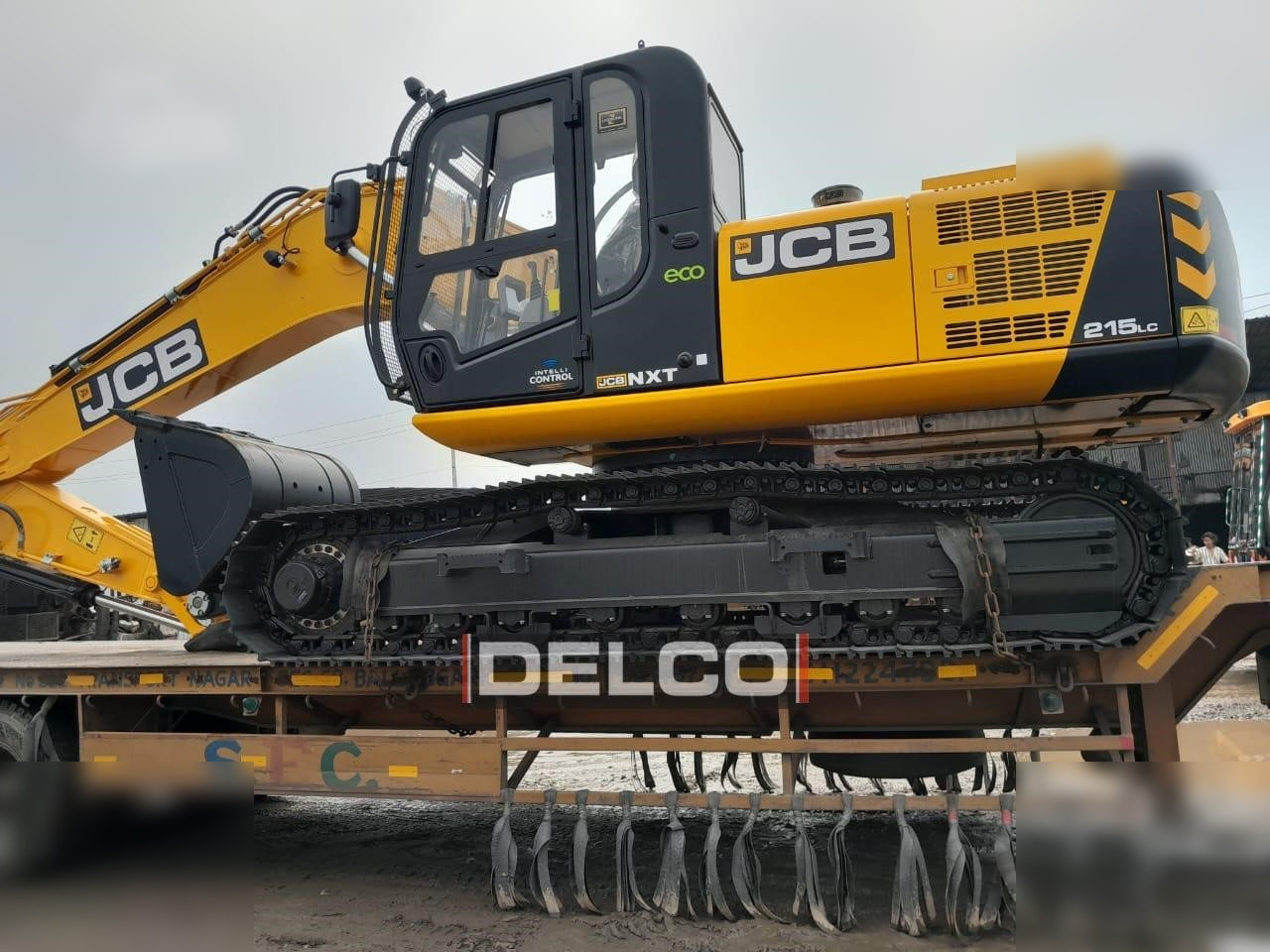 JCB NXT215 LC - حفارات زحافة: صور 1 JCB NXT215 LC - حفارات زحافة: صور 1