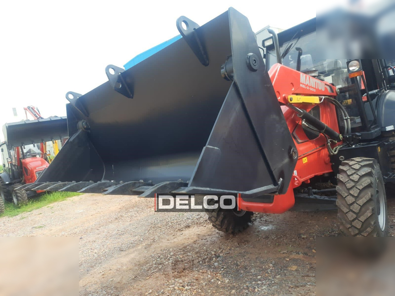 MANITOU MBLX900 - حفار متعدد الاستخدام: صور 4 MANITOU MBLX900 - حفار متعدد الاستخدام: صور 4