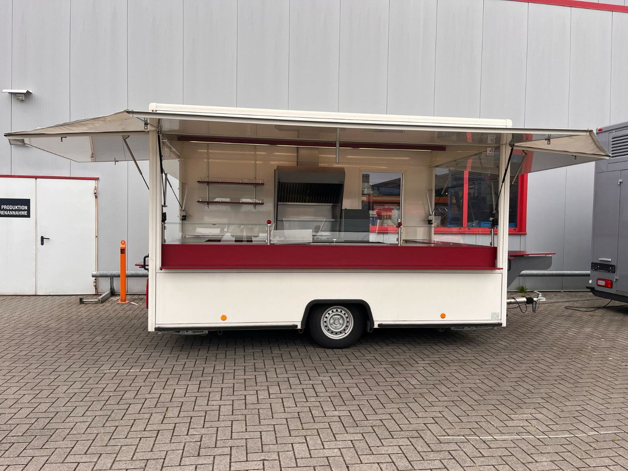 Borco-Höhns Imbiss Foodtruck - عربة الطعام: صور 1 Borco-Höhns Imbiss Foodtruck - عربة الطعام: صور 1