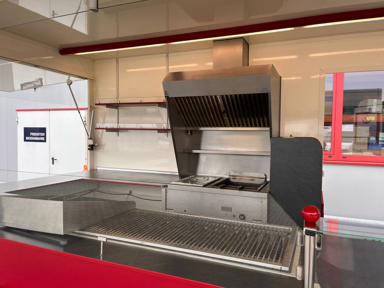 Borco-Höhns Imbiss Foodtruck - عربة الطعام: صور 4 Borco-Höhns Imbiss Foodtruck - عربة الطعام: صور 4