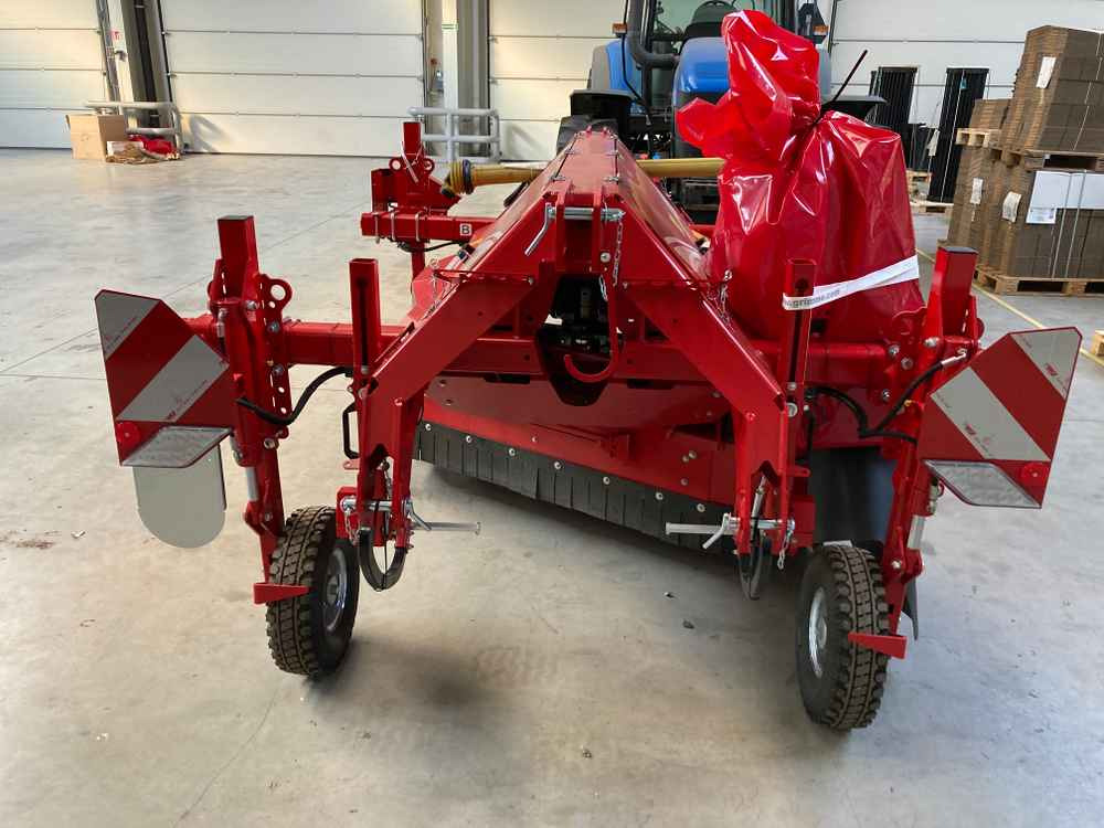 Grimme VT 170 - آلات الحصاد للعنب: صور 4 Grimme VT 170 - آلات الحصاد للعنب: صور 4