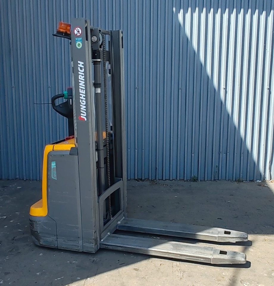 Jungheinrich EJC 110 Li-ion 2.7m/ 2019y/ 3150mh - معدات تكديس: صور 2 Jungheinrich EJC 110 Li-ion 2.7m/ 2019y/ 3150mh - معدات تكديس: صور 2