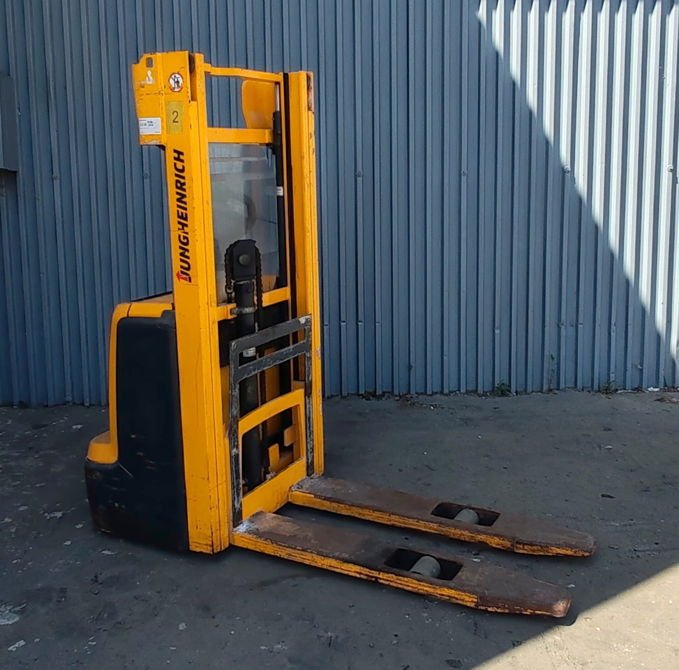 Jungheinrich EJC 112 2.5m/ free lift - معدات تكديس: صور 4 Jungheinrich EJC 112 2.5m/ free lift - معدات تكديس: صور 4