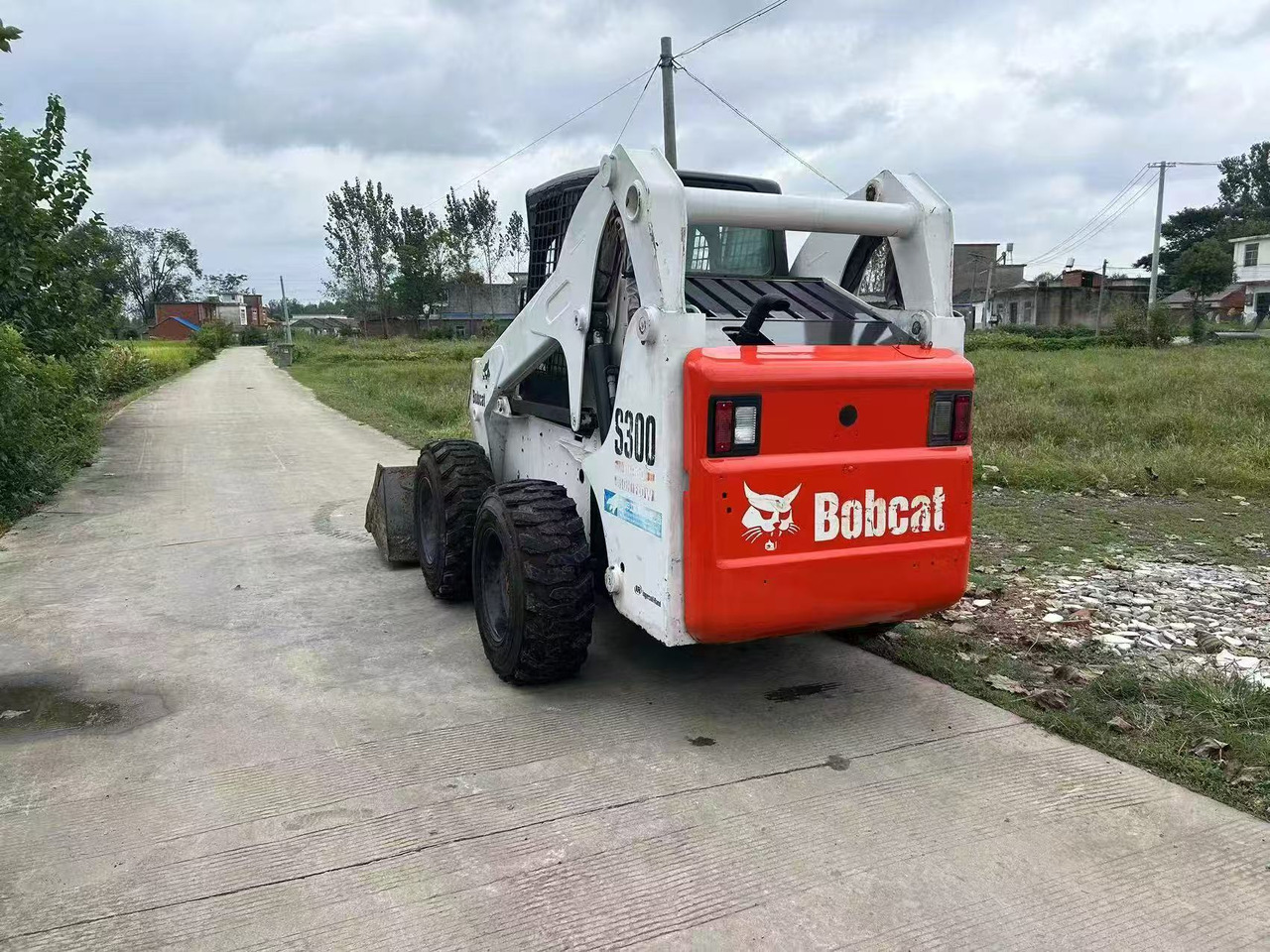 Bobcat S300 - شيول صغير: صور 3 Bobcat S300 - شيول صغير: صور 3
