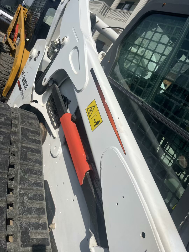 Bobcat T770 - شيول صغير: صور 2 Bobcat T770 - شيول صغير: صور 2