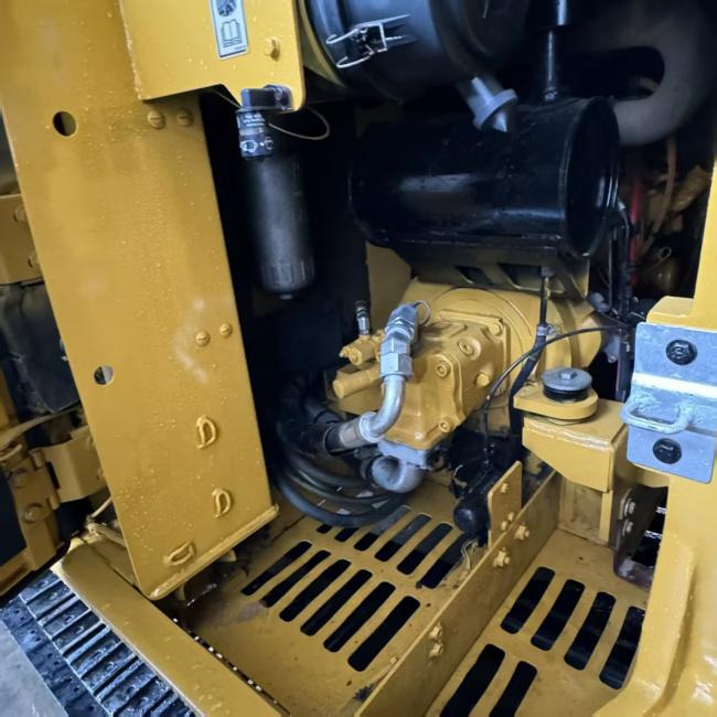 CAT 305.5E - حفارات زحافة: صور 3 CAT 305.5E - حفارات زحافة: صور 3