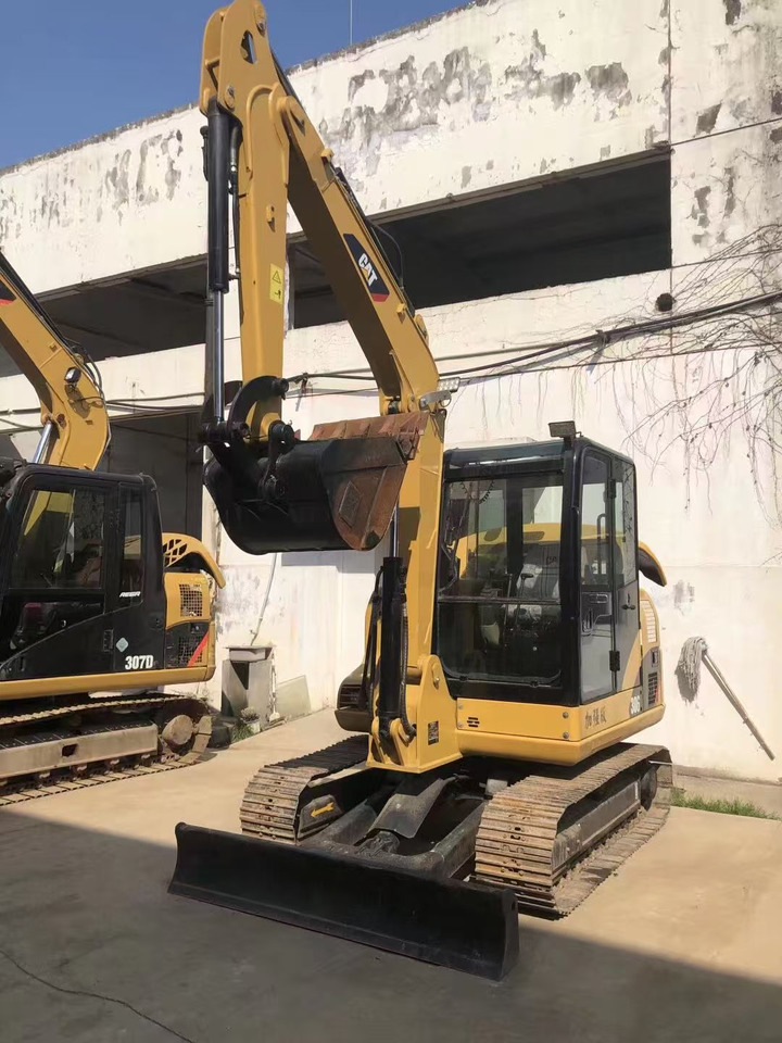 CAT 306D - حفارات زحافة: صور 2 CAT 306D - حفارات زحافة: صور 2