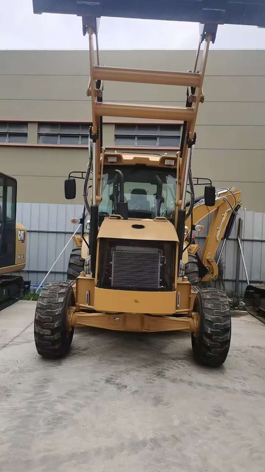 CAT 420F - حفار متعدد الاستخدام: صور 5 CAT 420F - حفار متعدد الاستخدام: صور 5