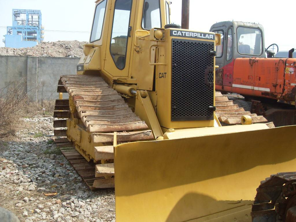 CAT D5H - بلدوزر: صور 1 CAT D5H - بلدوزر: صور 1