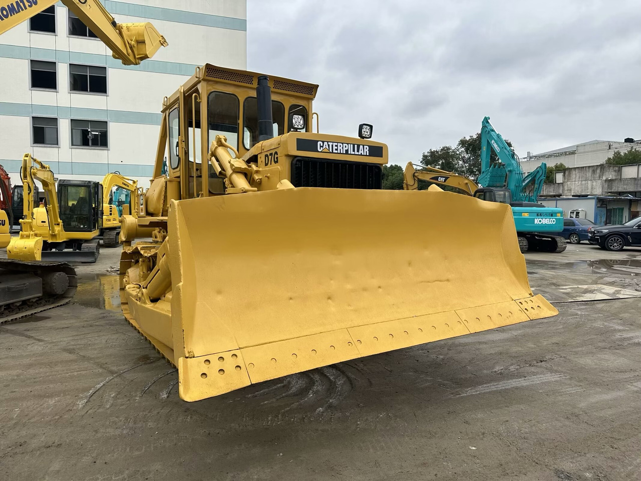 CAT D7G - بلدوزر: صور 4 CAT D7G - بلدوزر: صور 4