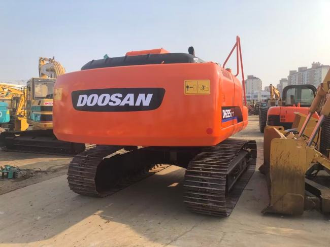 DOOSAN DH225 - حفارات زحافة: صور 3 DOOSAN DH225 - حفارات زحافة: صور 3
