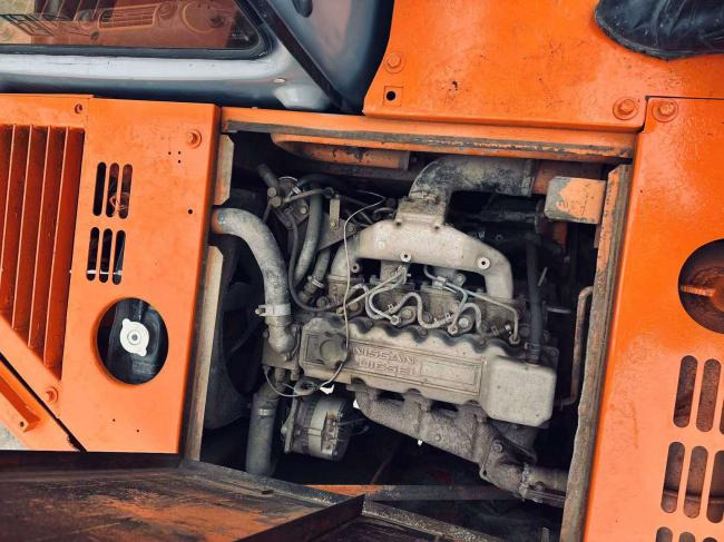 Hitachi EX60 - حفارات زحافة: صور 3 Hitachi EX60 - حفارات زحافة: صور 3