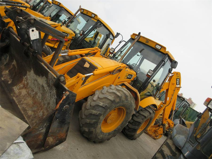 JCB 4CX - حفار متعدد الاستخدام: صور 1 JCB 4CX - حفار متعدد الاستخدام: صور 1