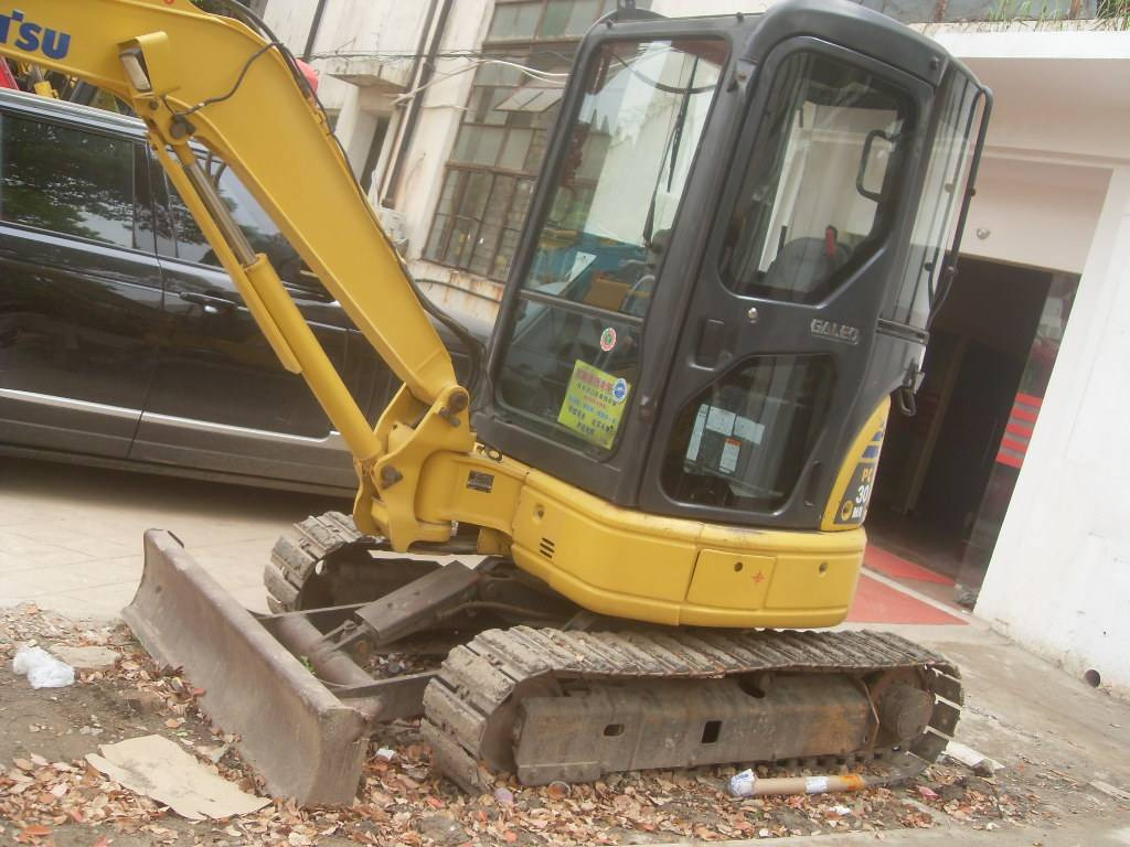 Komatsu PC30MR  - حفارة مصغرة: صور 1 Komatsu PC30MR  - حفارة مصغرة: صور 1