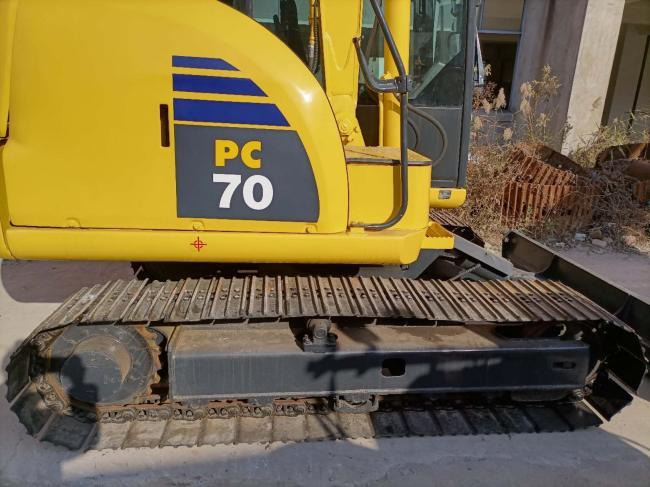 Komatsu PC70 - حفارة مصغرة: صور 4 Komatsu PC70 - حفارة مصغرة: صور 4