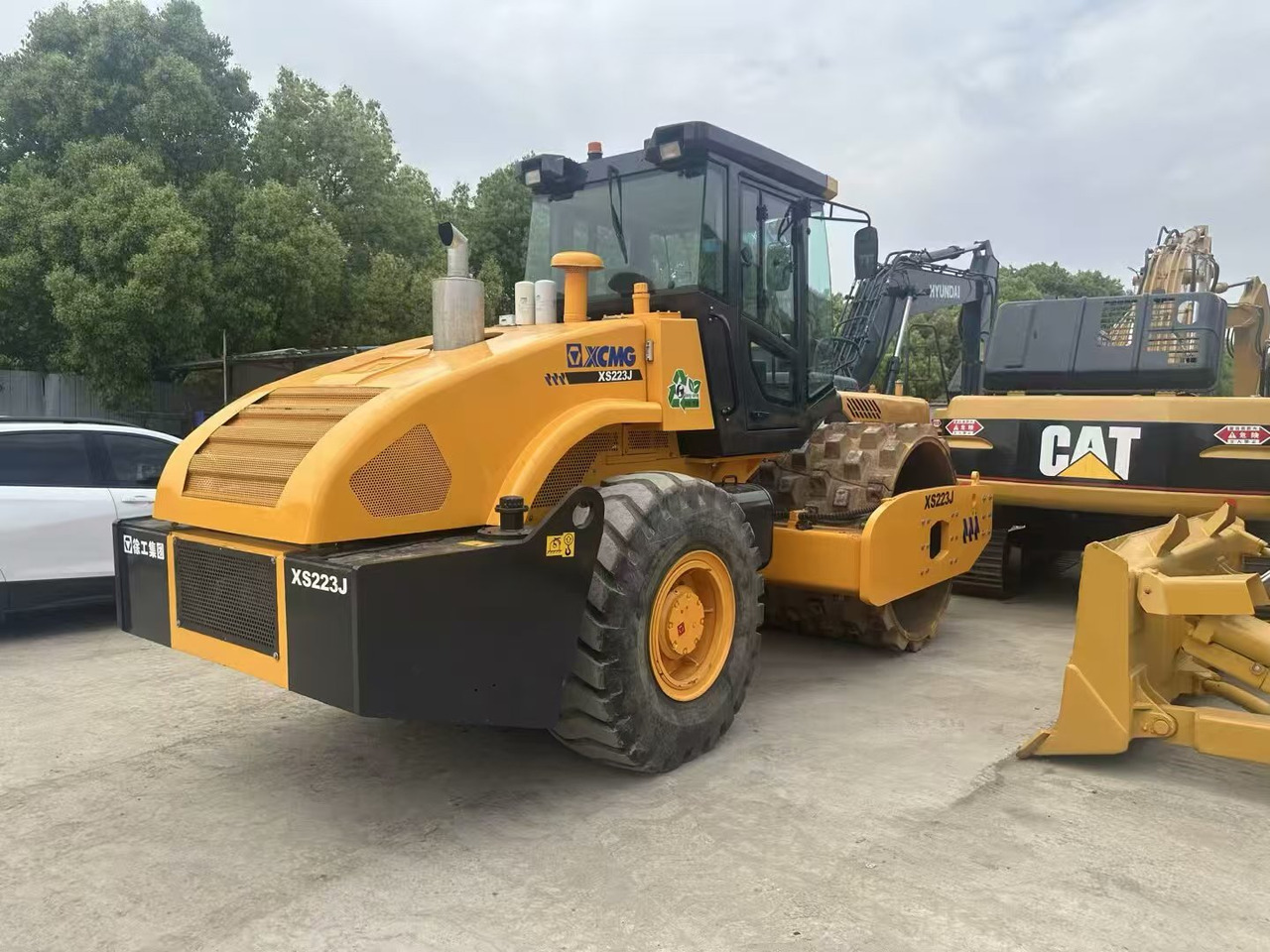 XCMG XS223J - مدحلة الأسفلت: صور 1 XCMG XS223J - مدحلة الأسفلت: صور 1