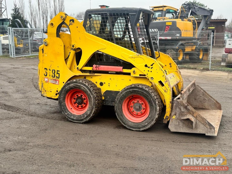 Bobcat S185 Schranklader - 4 cil. Kubota motor - high flow - laadbak - CE keurmerk - لودر: صور 1 Bobcat S185 Schranklader - 4 cil. Kubota motor - high flow - laadbak - CE keurmerk - لودر: صور 1
