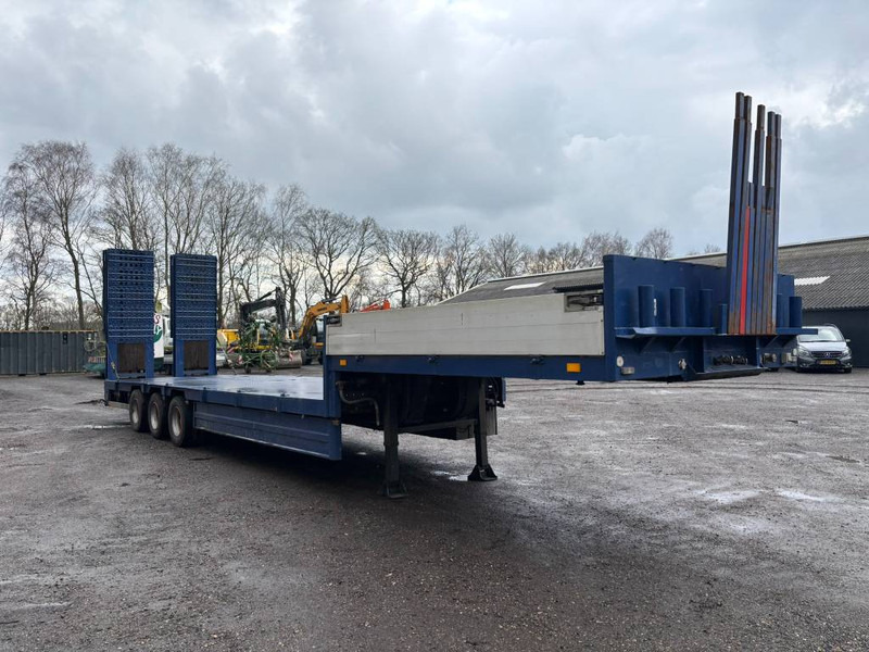 Broshuis Lowloader tieflader 3 assen leaf spring, laadklep - عربة مسطحة منخفضة نصف مقطورة: صور 4 Broshuis Lowloader tieflader 3 assen leaf spring, laadklep - عربة مسطحة منخفضة نصف مقطورة: صور 4