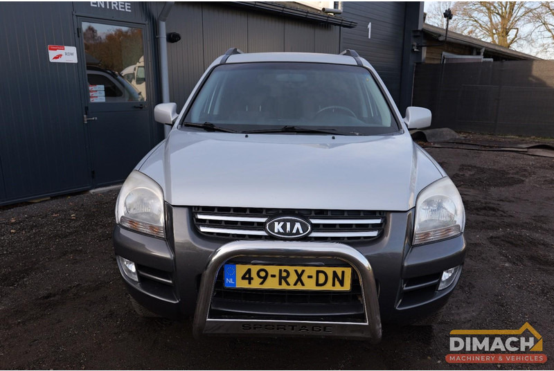 Kia Sportage 1.9L benzine - NL auto - winterbanden - apk 20-7-26 - سيارة دفع رباعي: صور 3 Kia Sportage 1.9L benzine - NL auto - winterbanden - apk 20-7-26 - سيارة دفع رباعي: صور 3