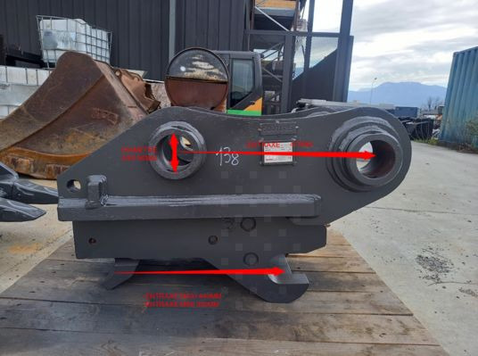 Attache hydraulique et godet 900 mm renforcé - بكت: صور 1 Attache hydraulique et godet 900 mm renforcé - بكت: صور 1