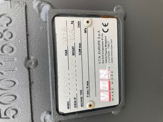 Attache hydraulique et godet 900 mm renforcé - بكت: صور 3 Attache hydraulique et godet 900 mm renforcé - بكت: صور 3