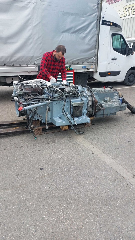 Regeneracja Naprawa Silnik MAN D08 D20 D2676 D38 D28 LF01-49 LF50-69 - طقم إصلاح المحرك - شاحنة: صور 4 Regeneracja Naprawa Silnik MAN D08 D20 D2676 D38 D28 LF01-49 LF50-69 - طقم إصلاح المحرك - شاحنة: صور 4