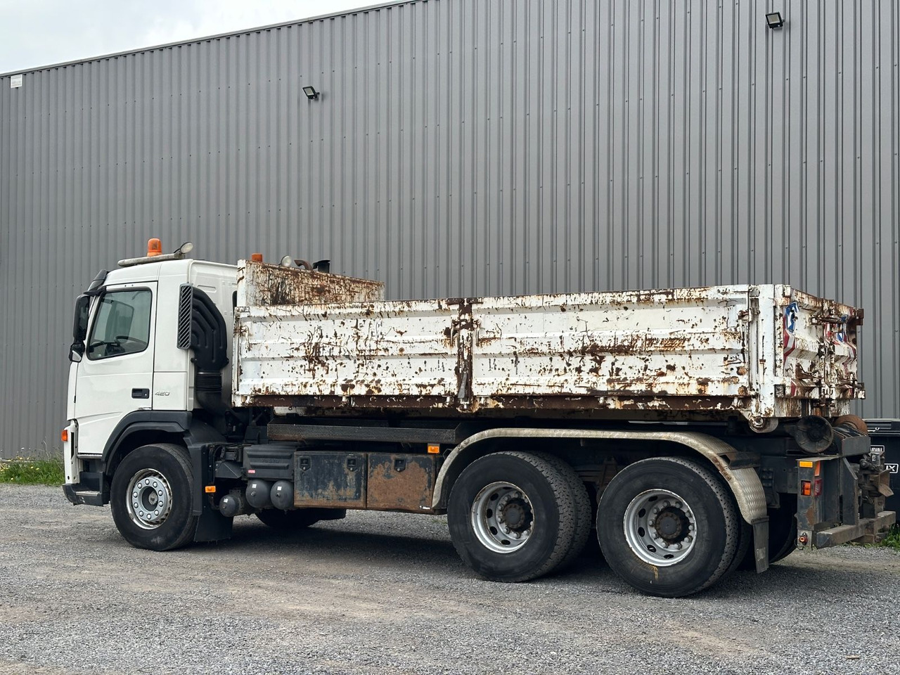 Volvo FM 420 - شاحنة ذات الخطاف: صور 4 Volvo FM 420 - شاحنة ذات الخطاف: صور 4