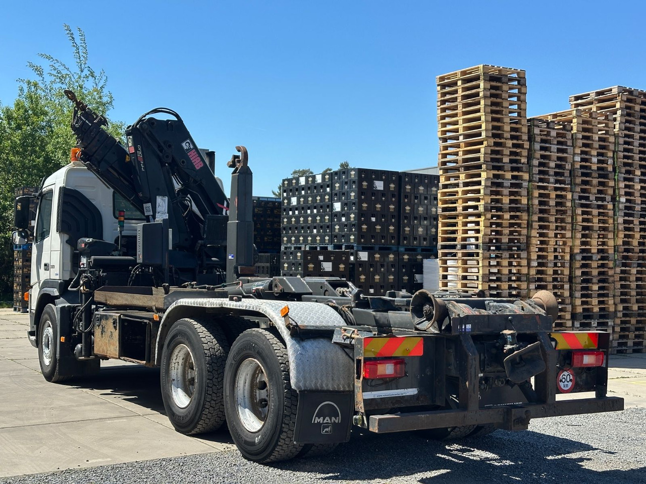 Volvo FM12 380 Hiab 144E-3 - شاحنة ذات الخطاف: صور 5 Volvo FM12 380 Hiab 144E-3 - شاحنة ذات الخطاف: صور 5