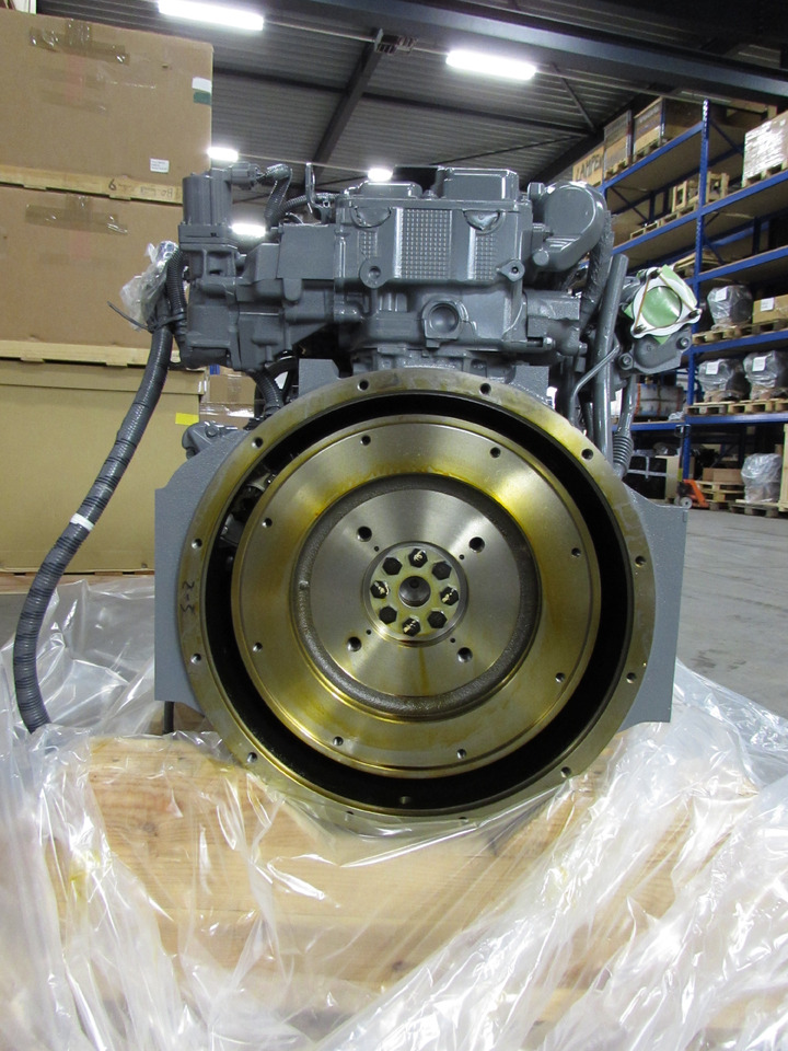 Isuzu 4JJ1XYSS-01 - المحرك - حفارة: صور 2 Isuzu 4JJ1XYSS-01 - المحرك - حفارة: صور 2