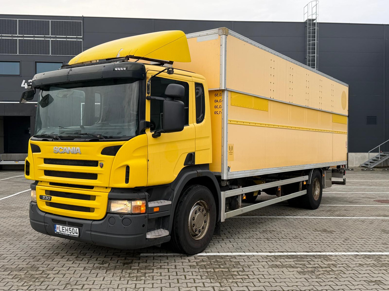 SCANIA P230 - بصندوق مغلق شاحنة: صور 1 SCANIA P230 - بصندوق مغلق شاحنة: صور 1