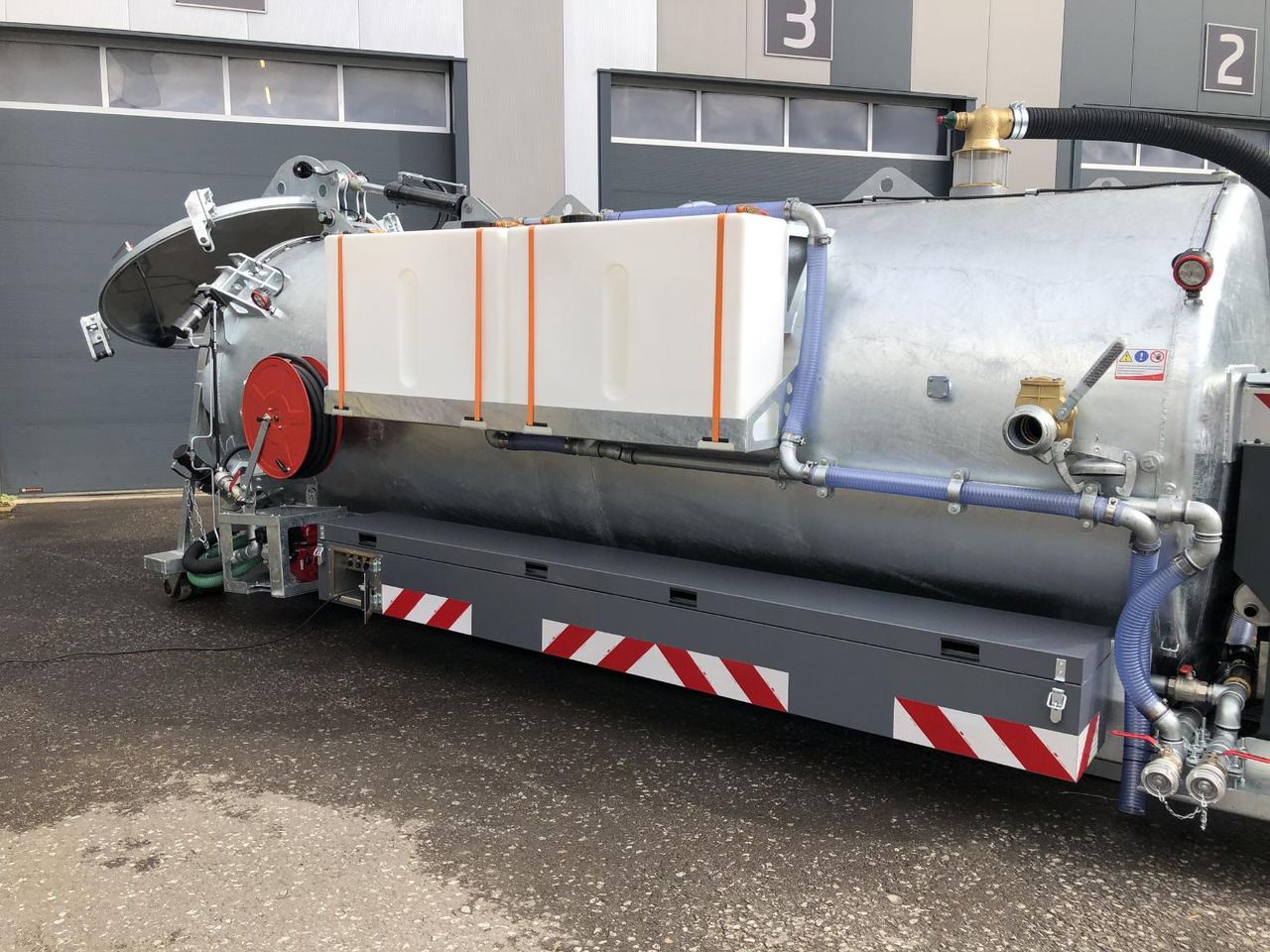 Abrollcontainer 10m³ Feuerwehr Wassertank - حاوية هوك لفت: صور 4 Abrollcontainer 10m³ Feuerwehr Wassertank - حاوية هوك لفت: صور 4