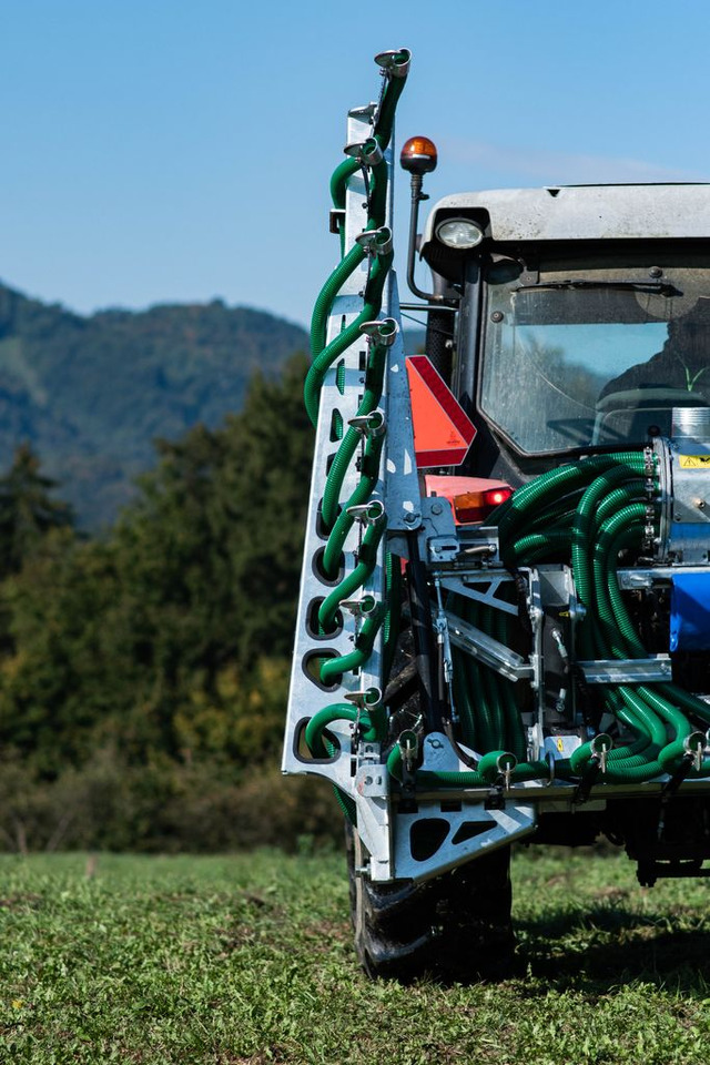 BeTEC Gülleinjektor / Slurry injector / Injecteur / Aplikator - حقن فى التربة: صور 2 BeTEC Gülleinjektor / Slurry injector / Injecteur / Aplikator - حقن فى التربة: صور 2