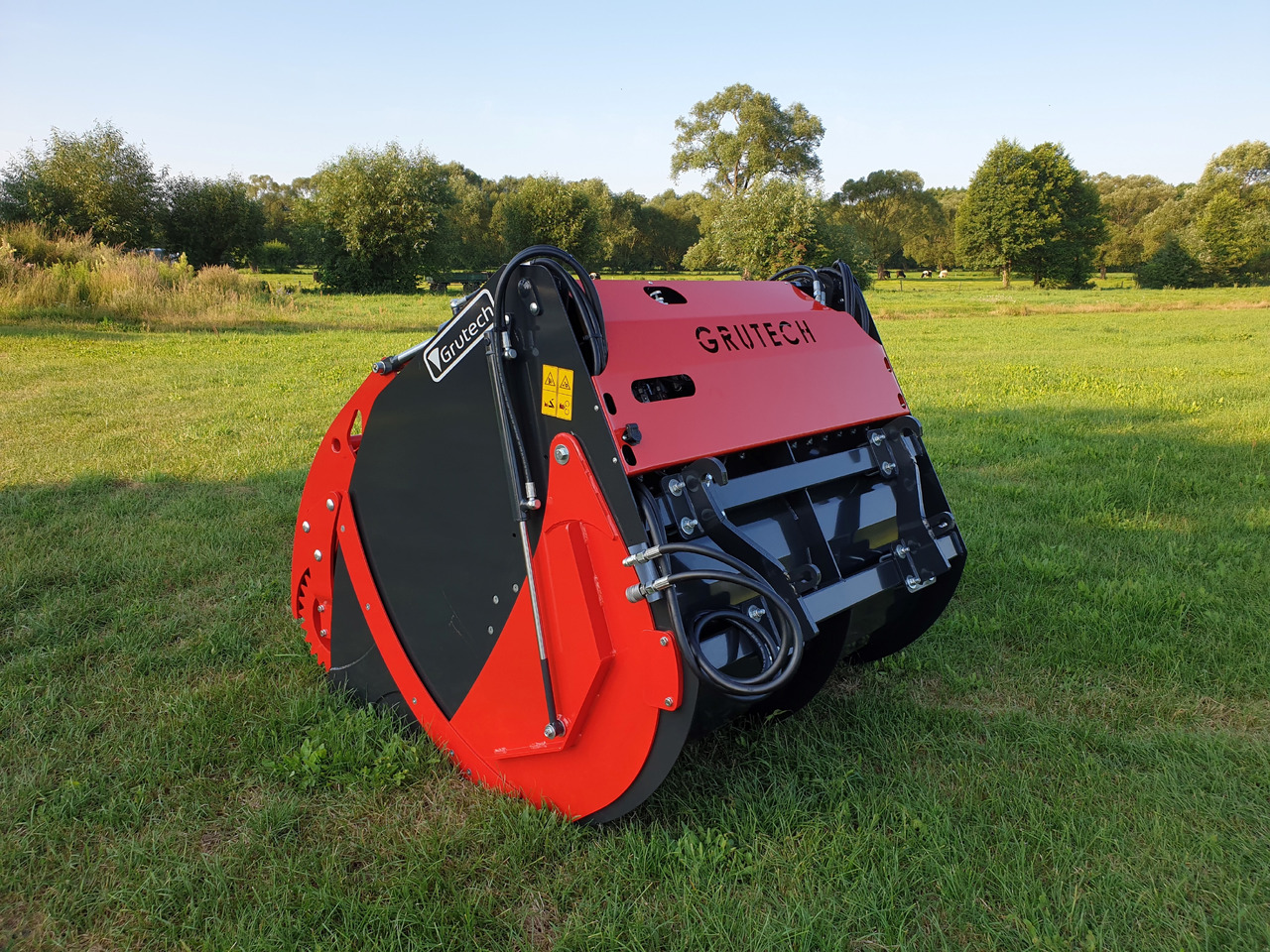 Grutech Futterverteilschaufel / Silage mixer bucket / Godet desileur / Łyżka do zadawania paszy - السيلاج الآلات: صور 4 Grutech Futterverteilschaufel / Silage mixer bucket / Godet desileur / Łyżka do zadawania paszy - السيلاج الآلات: صور 4