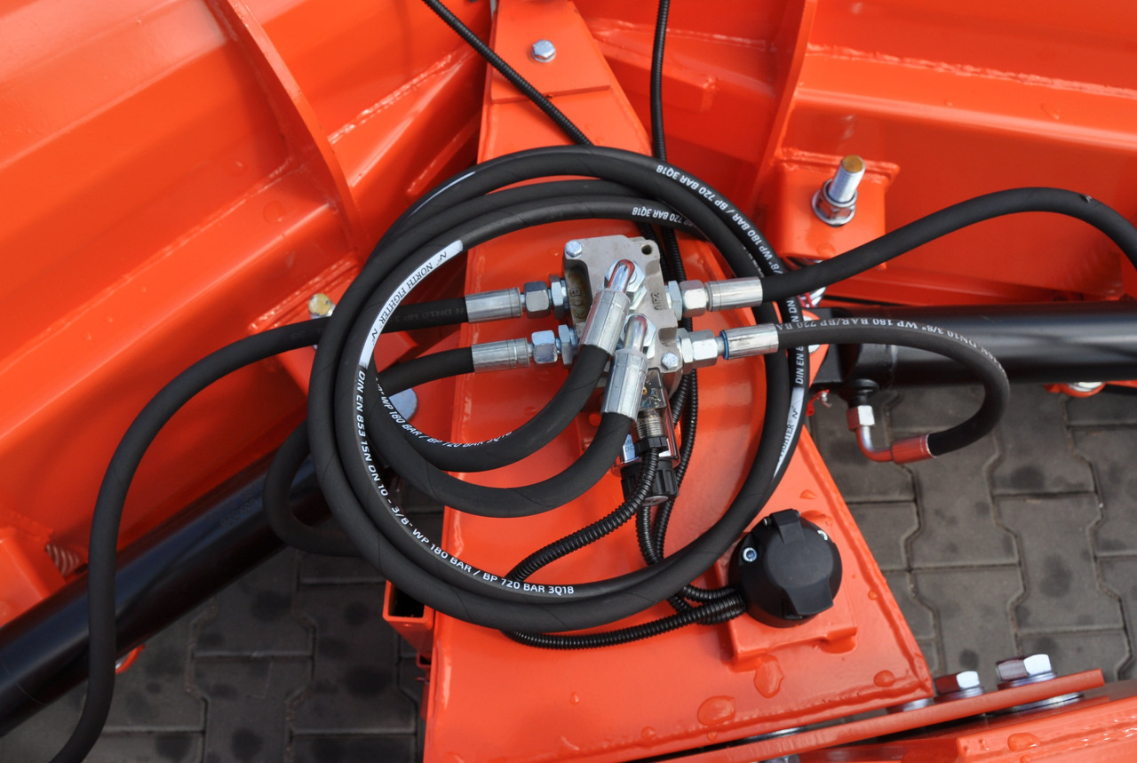 كاسحة ثلوج - كاسحة ثلوج جديد METAL-TECHNIK Schneeschild / Snow plow / Lame à neige / Sgombraneve dritto / Снегоочистель / Pług odśnieżny 3 m: صور 12 كاسحة ثلوج - كاسحة ثلوج جديد METAL-TECHNIK Schneeschild / Snow plow / Lame à neige / Sgombraneve dritto / Снегоочистель / Pług odśnieżny 3 m: صور 12