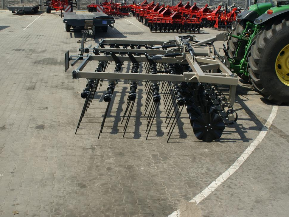 ROLEX Mulchegge / Mulch harrow / Herse de déchaumage / Erpice pacciamante / Борона для мульчирования / Brona mulczowa 7,5 m - مشط العشب: صور 4 ROLEX Mulchegge / Mulch harrow / Herse de déchaumage / Erpice pacciamante / Борона для мульчирования / Brona mulczowa 7,5 m - مشط العشب: صور 4