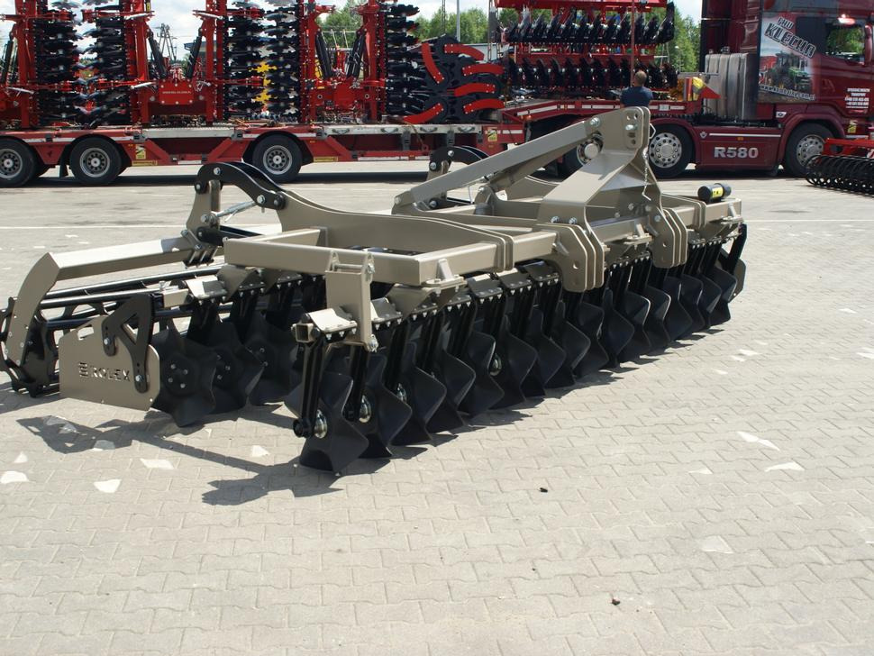 ROLEX Scheibenegge / Cross-Cutter harrow / Dechaumeur cross-cutter / Cross Cutter erpice / Борона с поперечным катком жёсткий/ Brona cross cutter sztywna 4 m - قرص مسلفة: صور 5 ROLEX Scheibenegge / Cross-Cutter harrow / Dechaumeur cross-cutter / Cross Cutter erpice / Борона с поперечным катком жёсткий/ Brona cross cutter sztywna 4 m - قرص مسلفة: صور 5