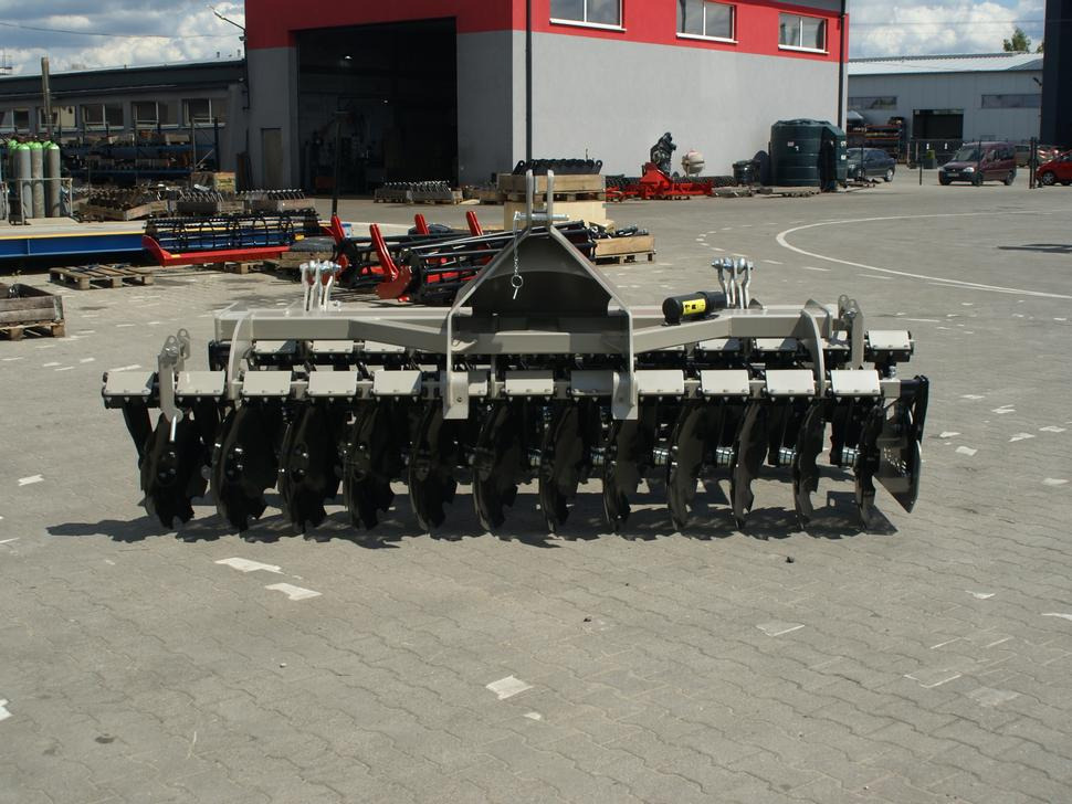 ROLEX Scheibenegge / Disc harrow / Dechaumeur à disques / Erpice a dischi / Дисковая борона / Brona talerzowa 3 m - قرص مسلفة: صور 3 ROLEX Scheibenegge / Disc harrow / Dechaumeur à disques / Erpice a dischi / Дисковая борона / Brona talerzowa 3 m - قرص مسلفة: صور 3