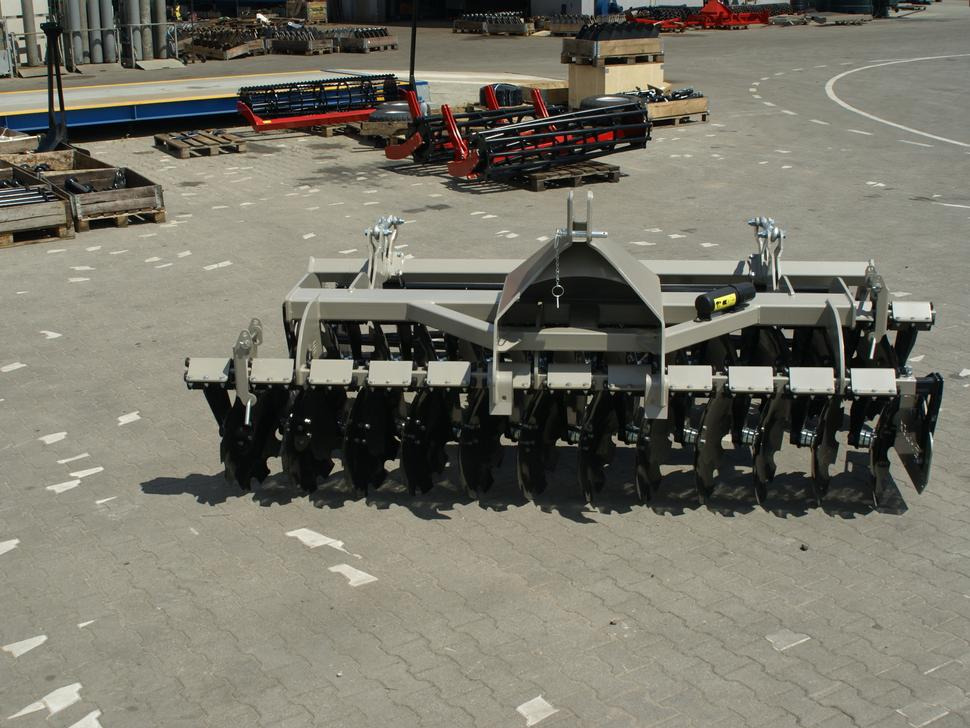 ROLEX Scheibenegge / Disc harrow / Dechaumeur à disques / Erpice a dischi / Дисковая борона / Brona talerzowa 3 m - قرص مسلفة: صور 4 ROLEX Scheibenegge / Disc harrow / Dechaumeur à disques / Erpice a dischi / Дисковая борона / Brona talerzowa 3 m - قرص مسلفة: صور 4
