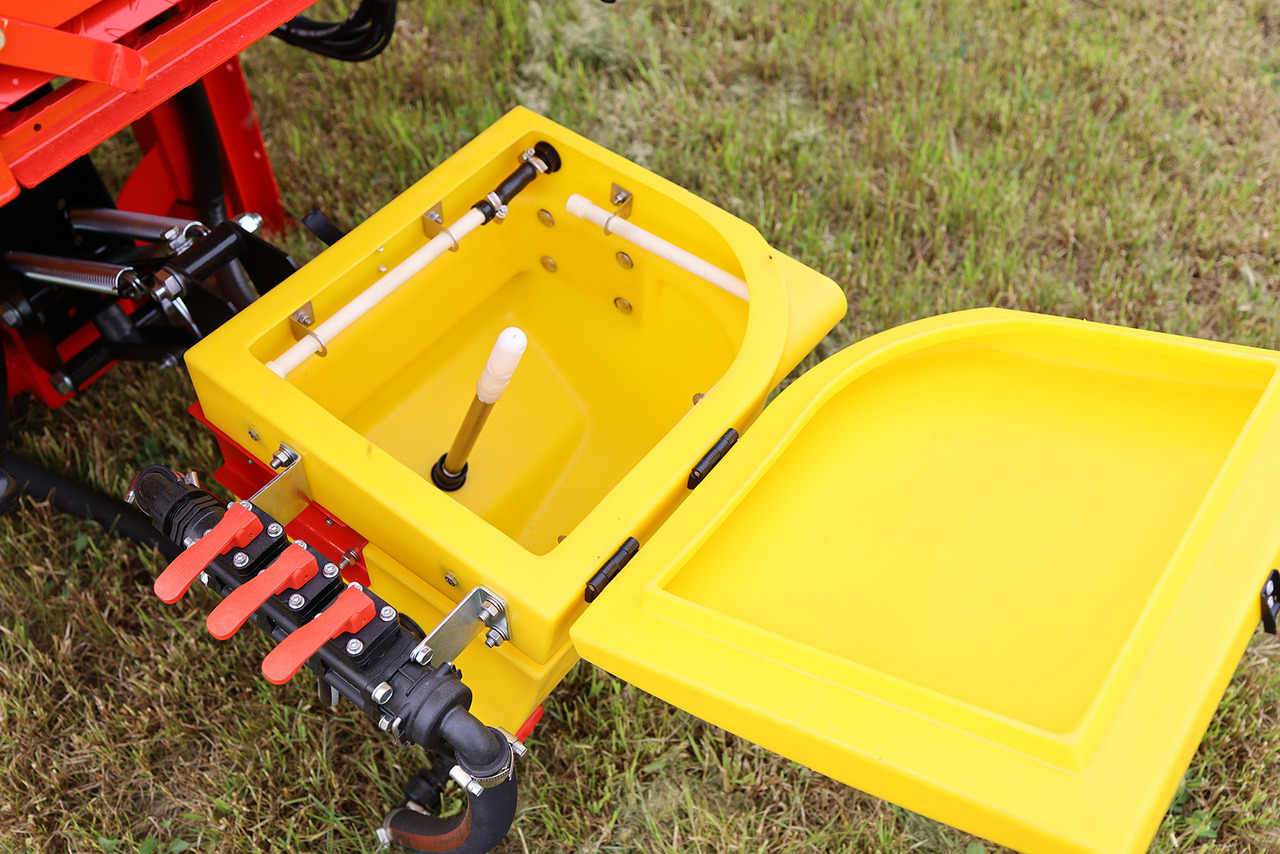 WOPROL Feldspritze / Sprayer / Pulvérisateur / Opryskiwacz 1000 L - آلة الرش المعلقة: صور 5 WOPROL Feldspritze / Sprayer / Pulvérisateur / Opryskiwacz 1000 L - آلة الرش المعلقة: صور 5
