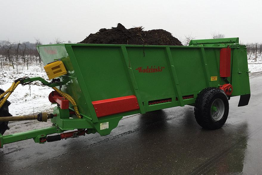 Wodzinski Miststreuer / Manure spreader / Épandeur à fumier / Spandiletame / Разбрасыватель органического / Rozrzutnik obornika - نثر السماد: صور 4 Wodzinski Miststreuer / Manure spreader / Épandeur à fumier / Spandiletame / Разбрасыватель органического / Rozrzutnik obornika - نثر السماد: صور 4
