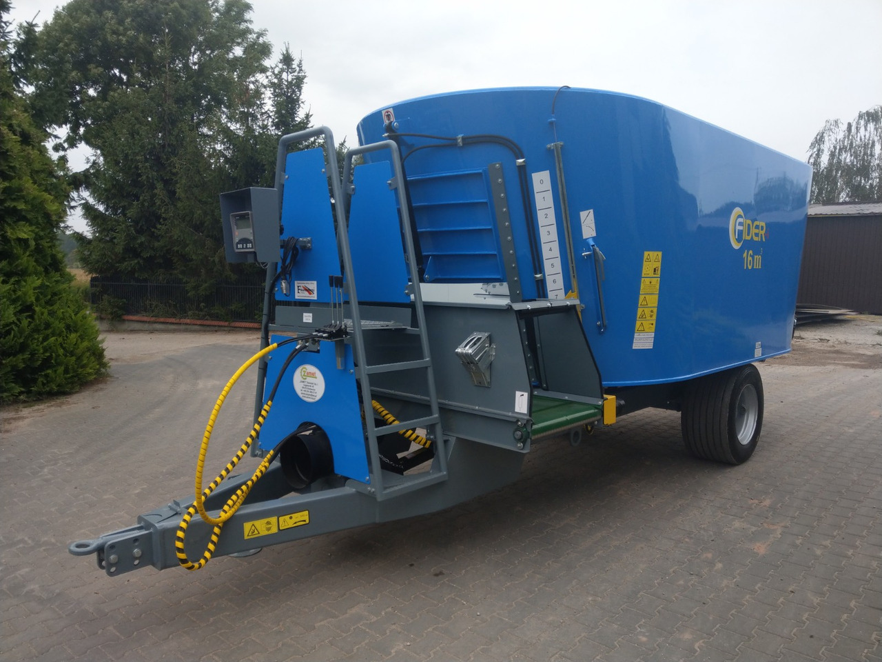 ZAMET Futtermischwagen / Feed mixer / Melangeuse / Carro miscelatore / Vagoneta de alimentación /Кормораздатчик / Wóz paszowy 16 m3 - آلة خلط وتوزيع الأعلاف: صور 1 ZAMET Futtermischwagen / Feed mixer / Melangeuse / Carro miscelatore / Vagoneta de alimentación /Кормораздатчик / Wóz paszowy 16 m3 - آلة خلط وتوزيع الأعلاف: صور 1