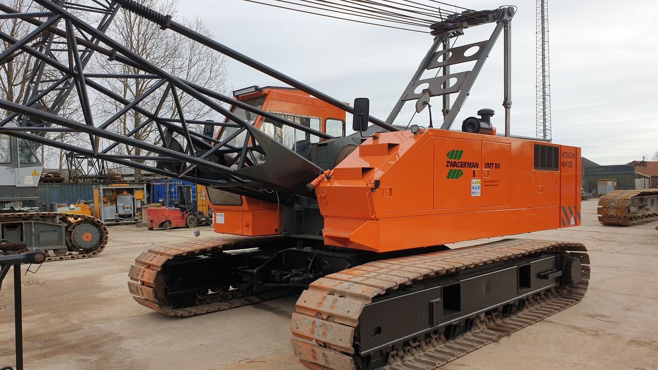 Hitachi KH 125-3 - رافعة مجنزرة: صور 2 Hitachi KH 125-3 - رافعة مجنزرة: صور 2